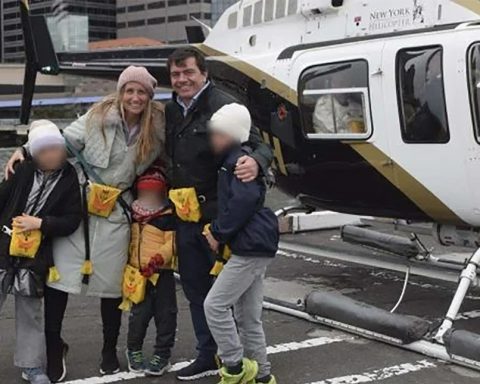 A helicopter collapses in New York and leaves six deaths
