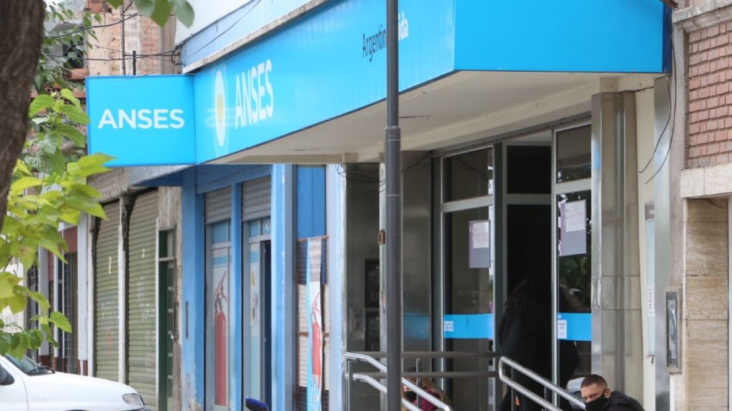 ANSES: Those who charge their assets this Monday, April 14