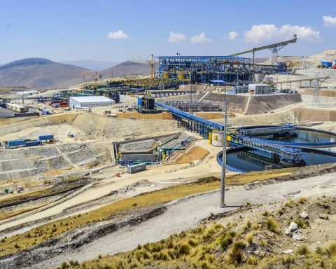 Antamina's manager dies in an accident with a dump truck in Yanacancha camp