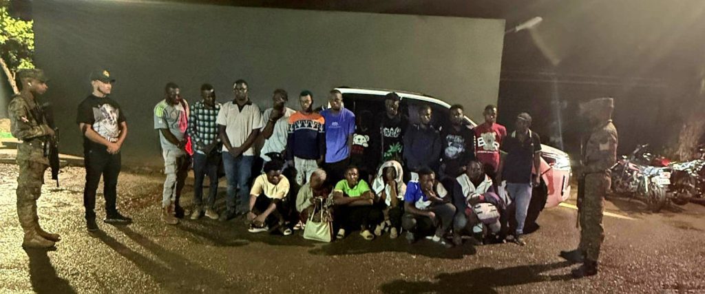 Ejército detiene a varios haitianos indocumentados en distintos lugares
