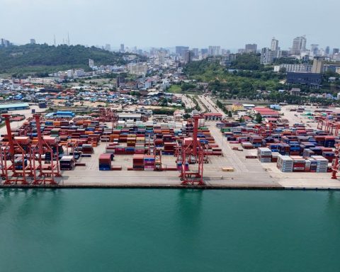 Asian bags shoot after Trump's tariff pause