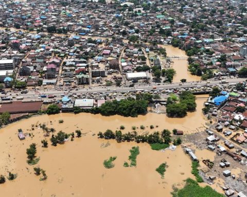 Boat fire in the Congo leaves at least 148 dead