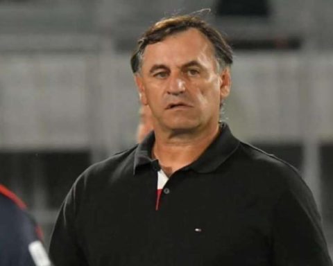 Carlos Bustos will officially assume Monday at The Strongest