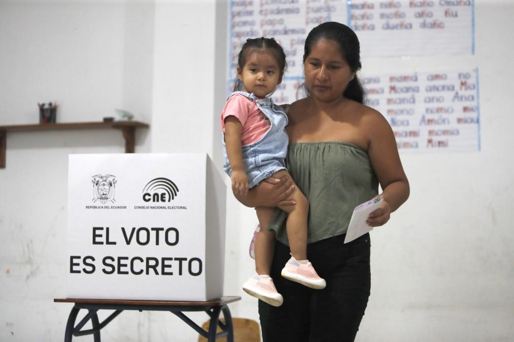 Citizen participation reaches 83.76 % in the second presidential return of Ecuador