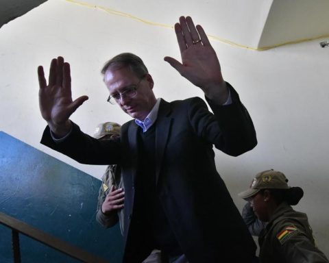 Citizens without military links declared for case 26-j