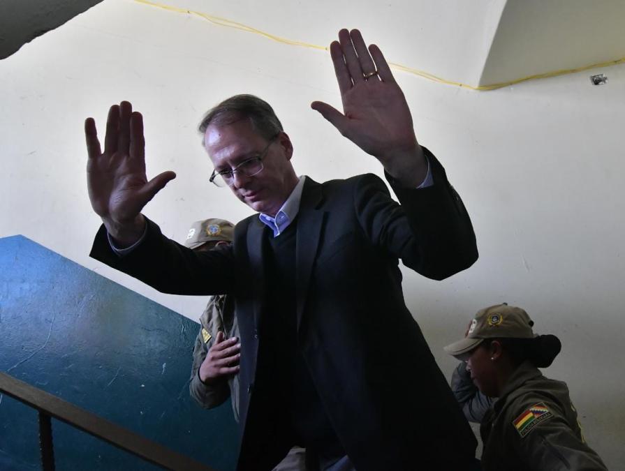 Citizens without military links declared for case 26-j