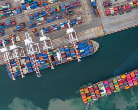 Colombian government will send letters to the United States to check 10% tariff