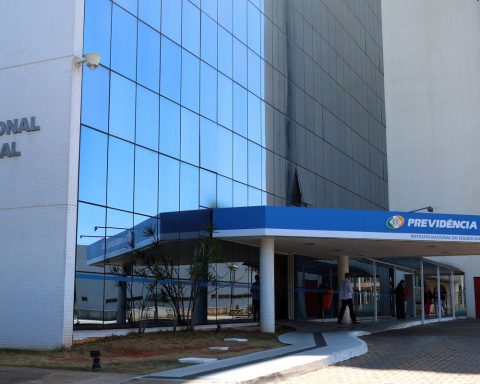 Contag and Sindnapi position themselves on operation without discount