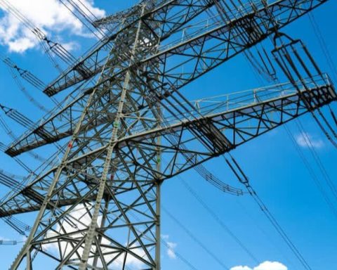 CUED dice aportes de EGEHID permite suplir energía eléctrica en un 99%