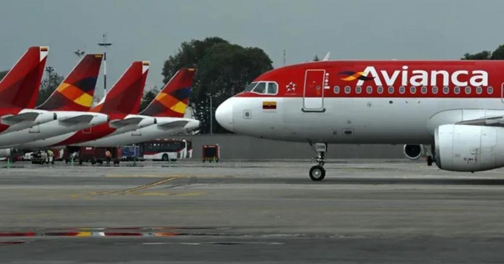 Despite the low demand, three airlines resist suspending their routes from Colombia to Cuba