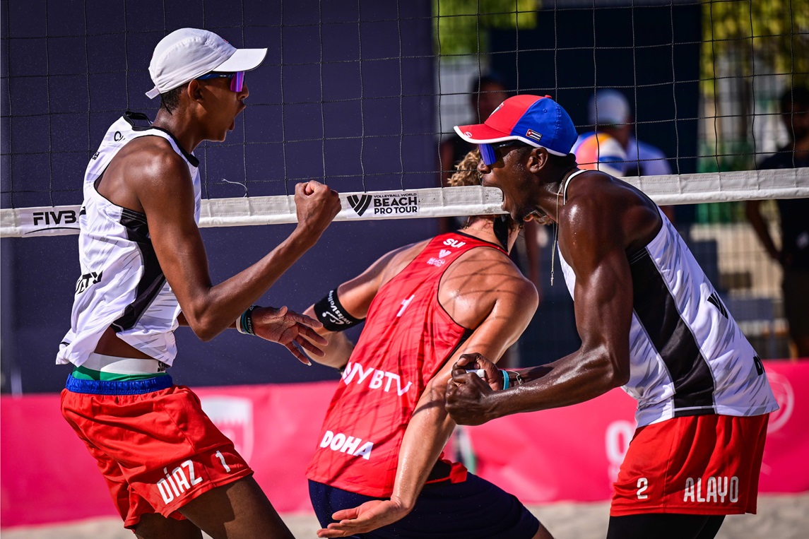 Díaz y Alayo to the round of 16 of the beach volleyball tournament