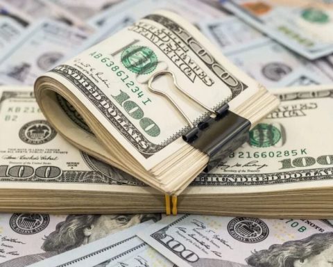 Dollar: How much is traded this Thursday, April 24