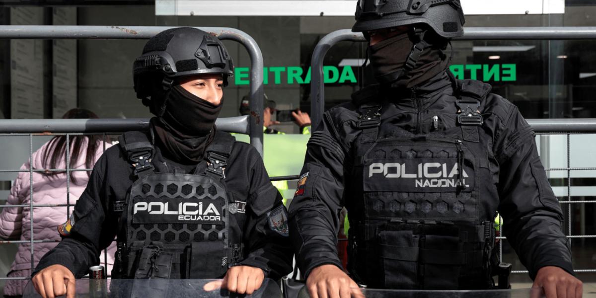 Ecuador temporarily closes its borders to "safeguard" electorate security: Noboa