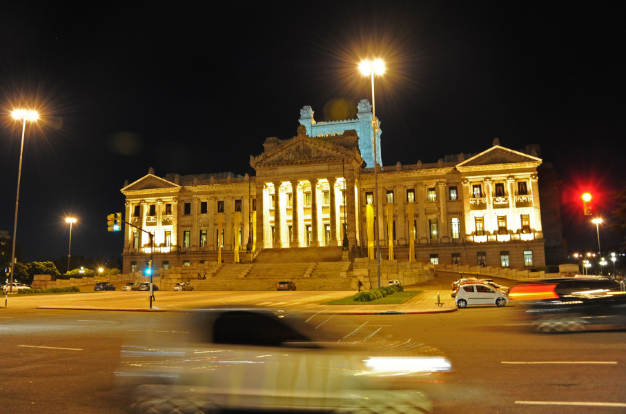 Entry to the intentions by contest and draw approved the commission of deputies without nationalist votes