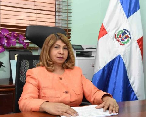 Exdiputada Gladis Sofía Azcona entre los 7 condenados por red de lavado de activos