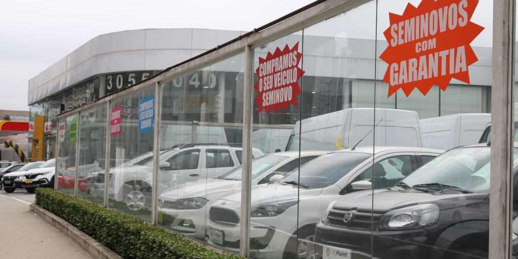 Financed vehicle sales fall in March, says B3