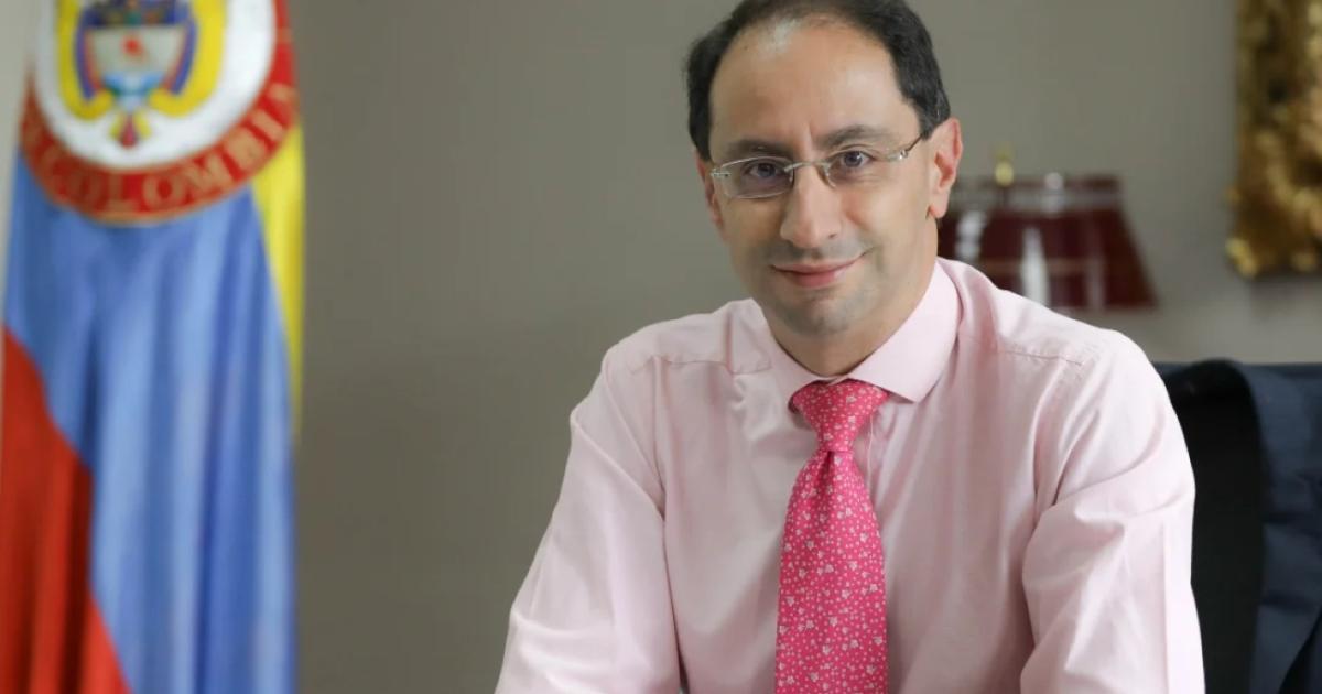 Former Minister Restrepo warns negative impact in the proposal for the advancement of tax collection