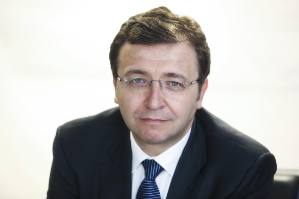 Geopolitical and renewable decoupling