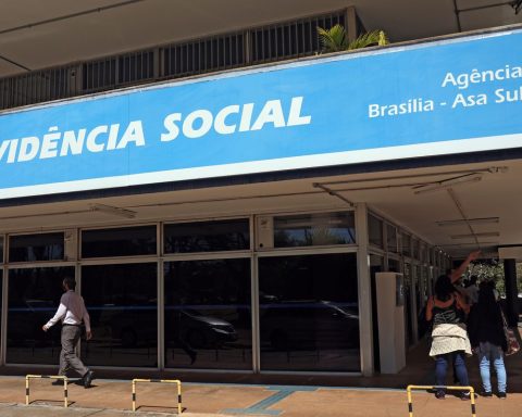 Government resumes productivity bonuses to reduce INSS queues