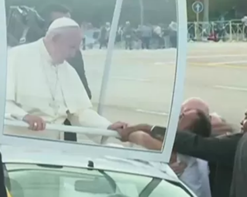 Grateful for the disinterest of Pope Francis for the Cuban opposition, Raúl Castro describes him as "endearing friend"