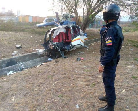 Helicopter rushed in Santa Lucía del Tuy