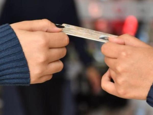 How to have the driver's license per day traveling at Holy Week?