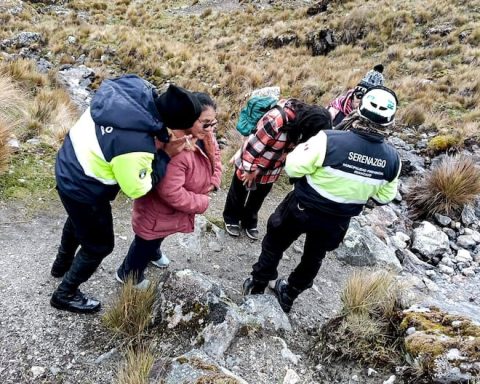 Huancayo: tourists received support and security at the snowy Huaytapallana (Video)