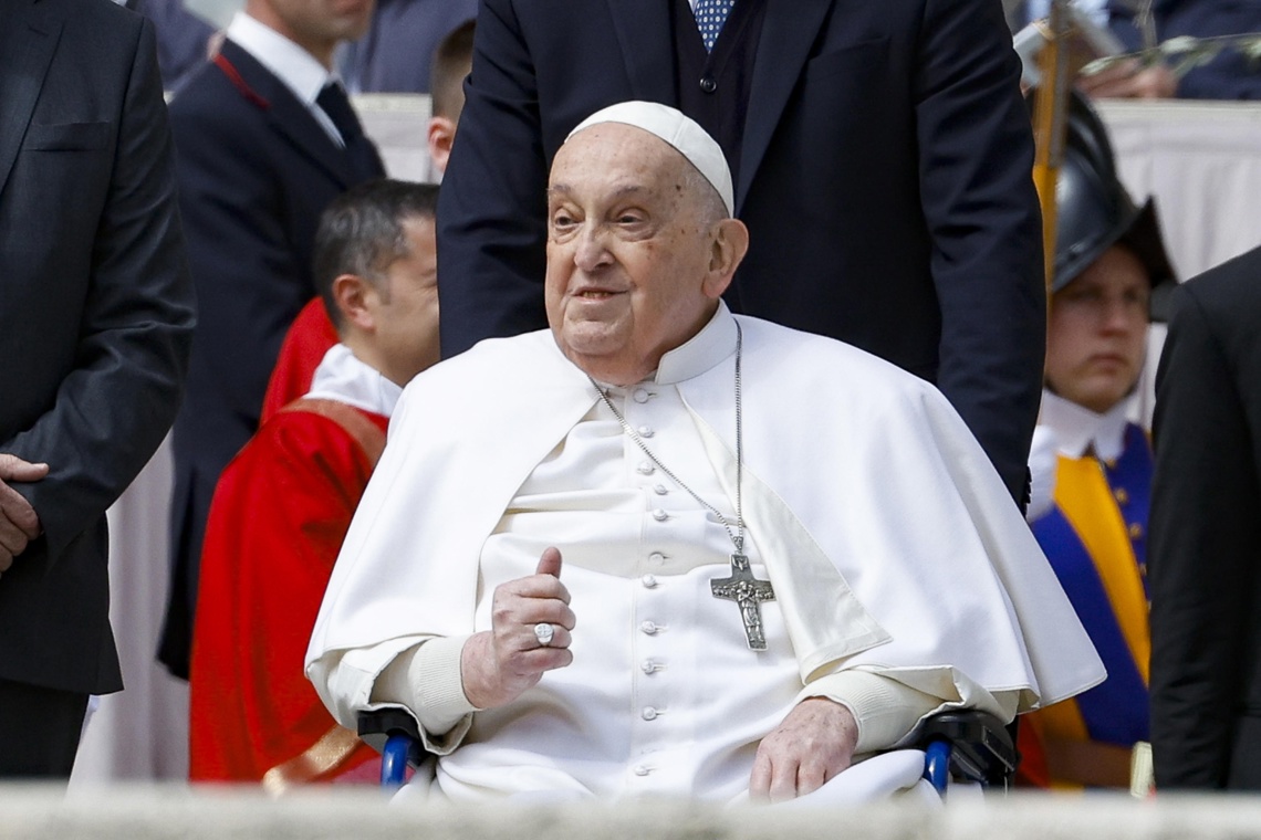 Improvement Health of the Pope, but delegates Holy Week celebrations