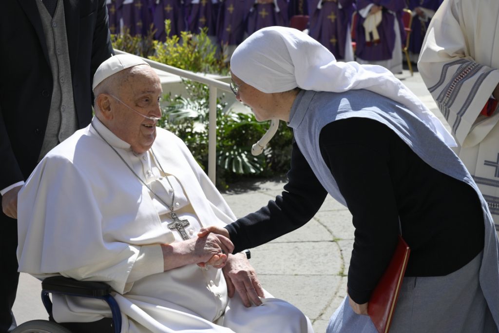 Improves Francisco's health, but he will not preside over Ramos' Mass