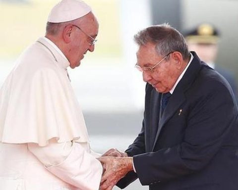 In Los Pesames of the Cuban regime for the death of Pope Francis, only Raúl Castro was missing