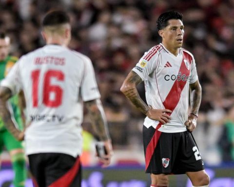 Independent, the face in Argentina and River Plate, La Cruz