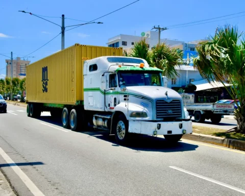 INTRANT prohíbe circulación de vehículos de carga durante Semana Santa 2025