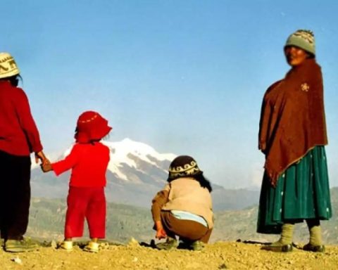 "Invisible childhood: those who do not vote, but more lose"