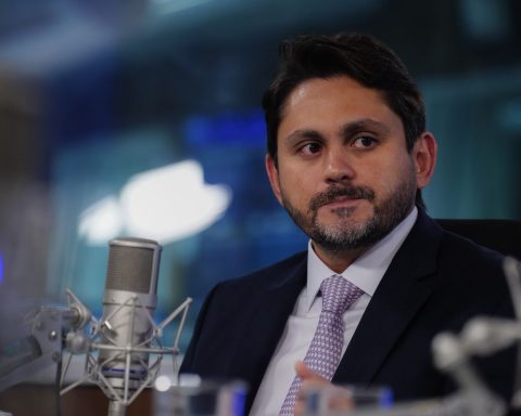 JUSCELINO FILHO officializes resignation from the Ministry of Communications