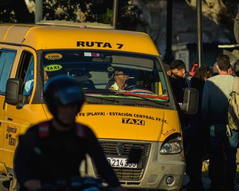 Servicio de metrotaxi o gazelle en La Habana