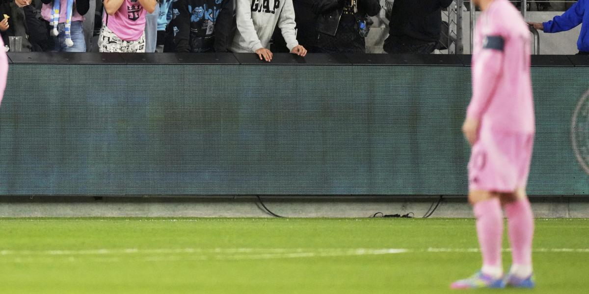 Leo Messi's shirt invades Los Angeles