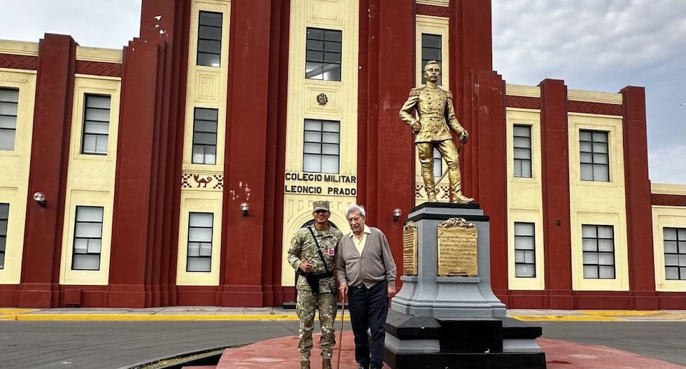 Leoncio Prado Military College pays tribute to Mario Vargas Llosa after his death