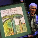 Manuel Hernández receives the National Award for Plastic Arts