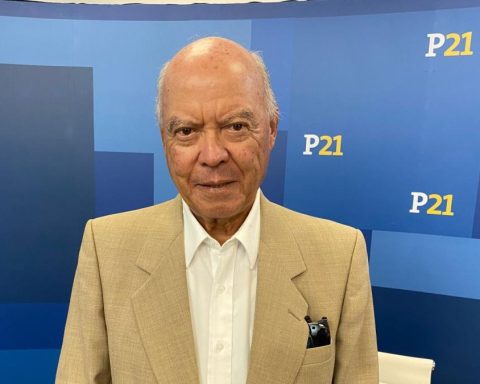 Miguel Vega Alvear: "Mario Vargas Llosa wanted to make Peru a better country"