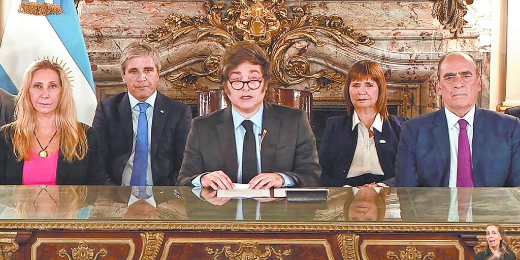 Milei announces partial elimination of the exchange rate