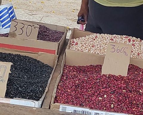 Venta de frijoles en Holguín