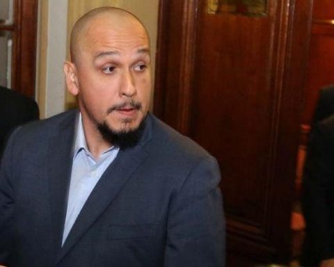 Nadine Heredia's brother has been a fugitive for four days