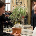 Neither Messi nor Maradona: Pope Francis broke the eternal debate with an unexpected response