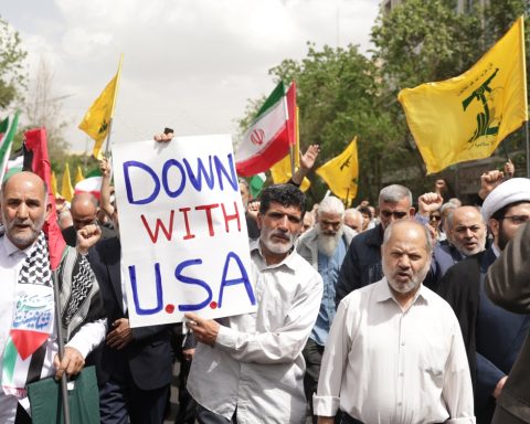 Nuclear negotiations between Washington and Tehran start this Saturday in Oman