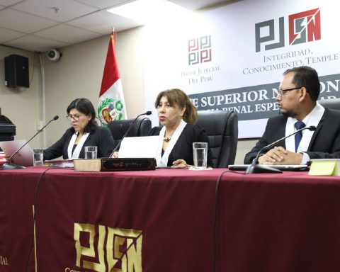 Ollanta Humala entered the Barbadillo prison and Nadine obtained political asylum in Brazil