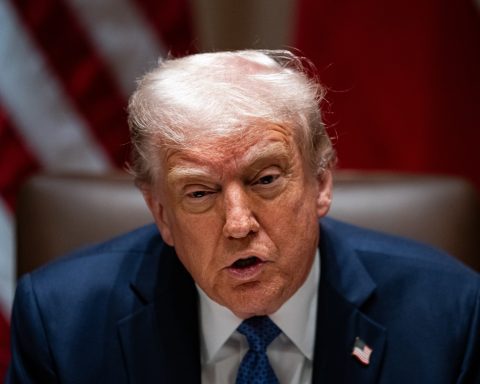 Only 37 % of Americans approve of Trump's economic management, throws Reuters/Ipsos survey