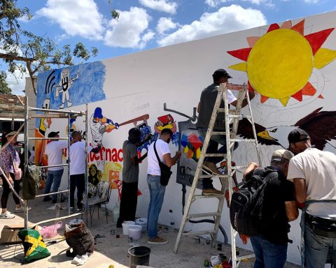 Open the biennial of graphic humor in Cuba with the motto "Less Fake and more News"