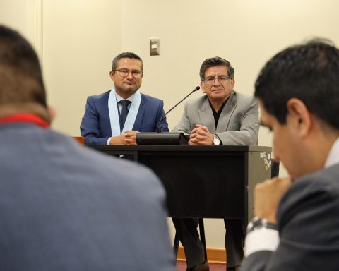 Pedro Castillo returns to reject oral trial for coup d'etat and warns constitutional complaint against judge