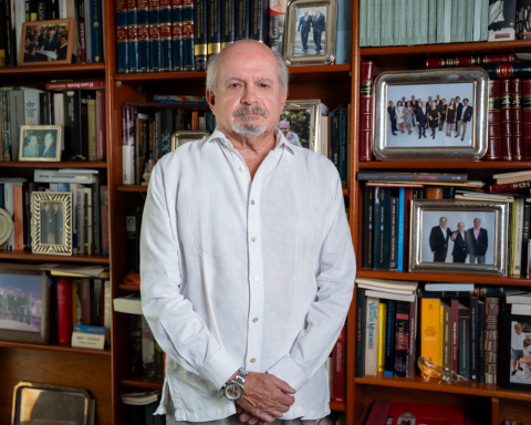 Pedro Cateriano: "Mario Vargas Llosa did not ask to vote for Keiko Fujimori for being an exemplary candidate"