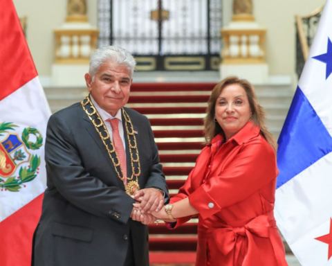 Peru and Panama will strengthen FTA in order to boost commercial exchange and investments